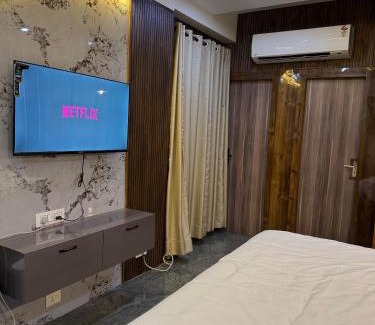 Jammu Apartamento | Luxenest Holiday Homes