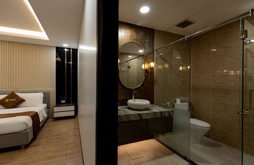 Ninh Kieu Hotel | Luxhome Mekong Hotel