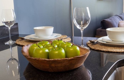 Eisenhower East Apartamento | 800 Carlyle - 238 · LUXI| Stylish 2BR Close To Old Town & DC - DCA