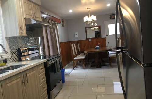Agincourt North Casa | LUXMY VILLA larger groups luxury stay