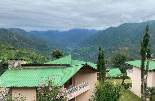 Bhimtal Cabaña | Luxsugero Cottages Premium