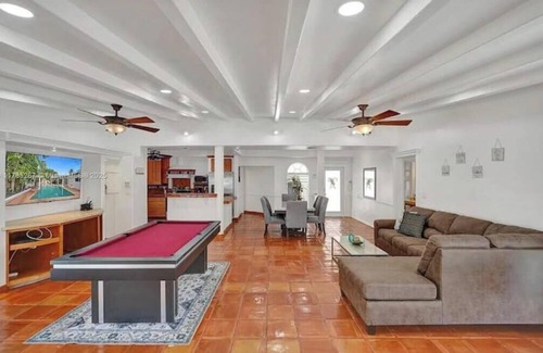 Ives Estates Casa | LuxTropica