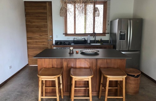 Playa Hermosa Cóbano Casa | Luxury 2-bedroom house in beautiful Playa Hermosa Santa Teresa - Pool, AC, WiFi