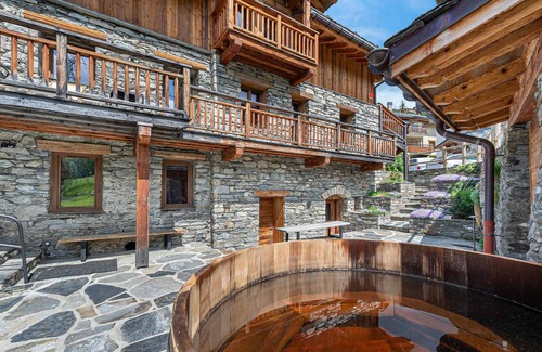 Saint-Martin-de-Belleville Chalet De Esquí | Chalet de lujo en el centro de Saint Martin de Belleville con sauna y baño nórdico