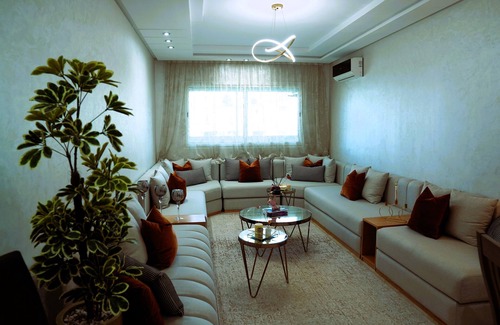 Sale Apartamento | Luxueux Appart-piscine Près de Laéroport de Rabat, Tram et Gare à Proximité
