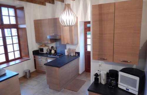 Tuffe Val de la Cheronne Casa | Luxueux gîte avec piscine et Wifi, proche circuit 24H du Mans, animaux bienvenus - FR-1-410-430