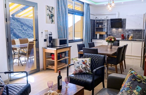 La Calera Apartamento | Deluxe Suite | 70 qm | TOP Aussicht, große Terrasse, 5* Ausstattung, 3 Personen