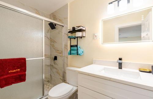 Miami Gardens Casa | Luxury Retreat Near Hard Rock