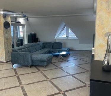 Bobenheim-Roxheim Apartamento | Luxuriöse Wohnung im Herzen von RLP