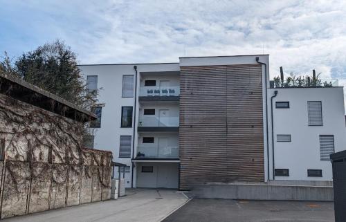 Gmunden Apartamento | Luxuriöses Apartment mit Garten & Terrasse - Fountain Suite garden