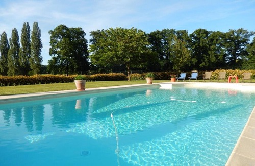 Tuffe Val de la Cheronne Cabaña | Villa histórica con piscina climatizada cerca del circuito de Le Mans