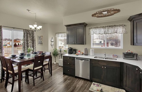 Clearfield Apartamento | ⭐️Lux New Apartment⭐️ WiFi rápido⭐️ 4K HDTV⭐️ Hill AFB