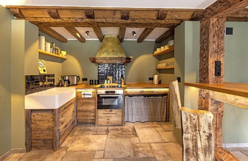 Untervalme Apartamento | Luxurios Lodge-Style Apartment with Mountain View