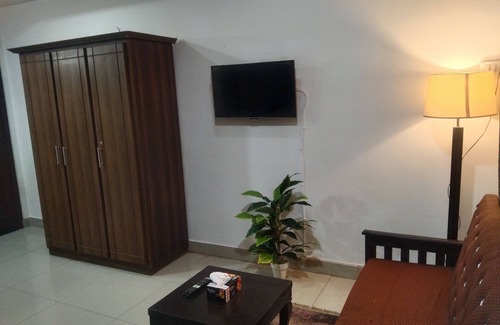 Islamabad Apartamento | Luxurious 1 Bed Family Apartment with WiFi, Self Check-in Islamabad