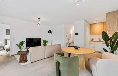 Gasperich Apartamento | Luxurious 1-BR Apt in Gasperich, Luxembourg