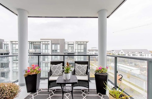 Innisfil Condominio | Luxurious 2-Bed, 2-Bath Furnished - 5 Star Resort