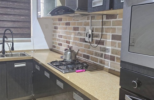 Port Harcourt Apartamento | Luxurious 2-bedroom apartment with WiFi and AC in GRA, Port Harcourt