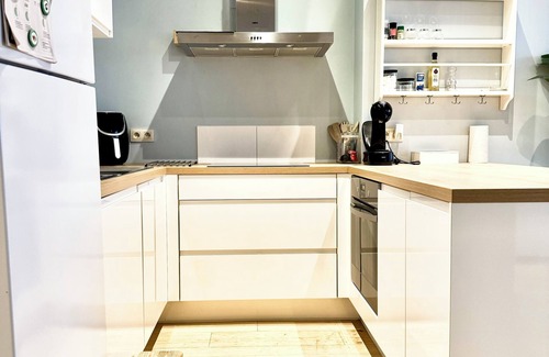 Ixelles Apartamento | luxurious 2 bedroom apartment In place flagey