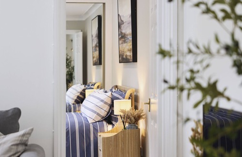 Ferndown Apartamento | Luxurious 2 bedroom apartment situated on a golf course.