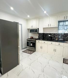 Georgetown Apartamento | Luxurious 2 Bedroom Apartment- Georgetown
