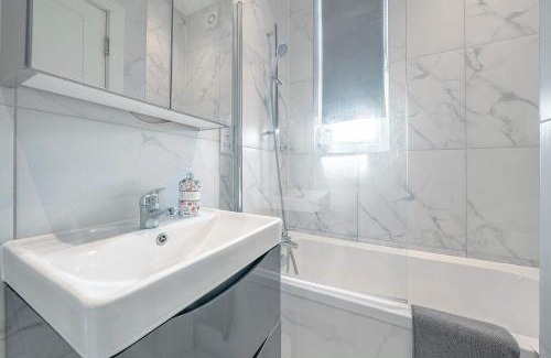 Coulsdon West Apartamento | Luxurious 2 Bedroom Apartment