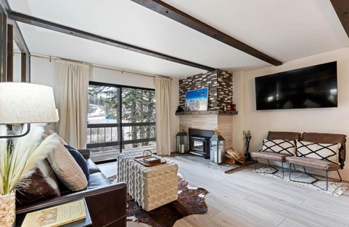 Kirkwood Apartamento | Luxurious 2 Bedroom Base Camp Condo - Steps from Kirkwood Village condo