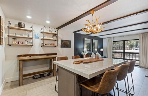Kirkwood Apartamento | Luxurious 2 Bedroom Base Camp Condo - Steps from Kirkwood Village condo