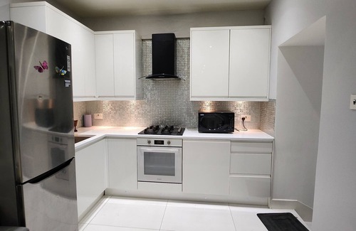 Westbourne Green Apartamento | Luxurious 2 Bedroom Flat in Bayswater near Paddington Station and Hyde Park.