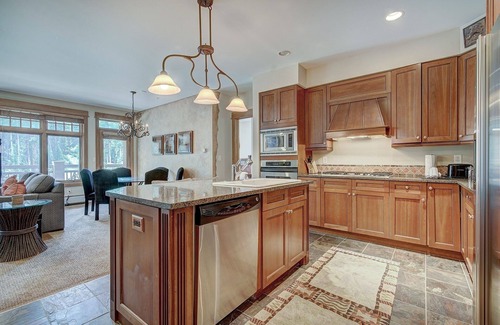 River Run Condominio | Luxurious 2 Br In River Run Village With Ski In Ski Out, No Cleaning Fees, Kids Ski Free 2 Bedroom Condo by RedAwning
