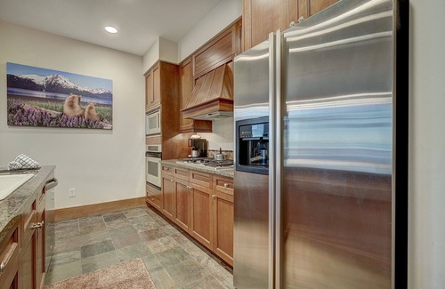 River Run Condominio | Luxurious 2 Br In River Run Village Featuring Ski In Ski-out, No Cleaning Fees 2 Bedroom Condo by RedAwning