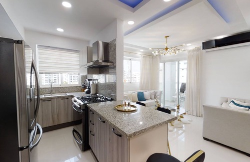 Ensanche Quisqueya Casa | Luxurious 2BR condo with Rooftop, jacuzzi and BBQ