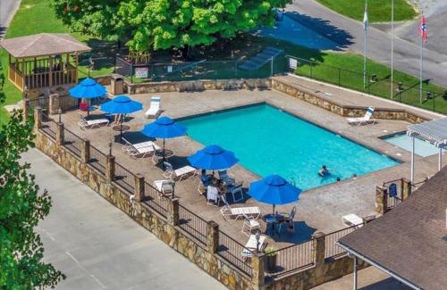 Gatlinburg - Pigeon Forge Chalet De Esquí | Luxurious 2BR Mountain Sanctuary Near Gatlinburg