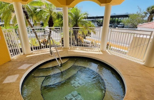 Osprey Condominio | Luxurious 3/2 Waterfront Retreat in Osprey, FL!