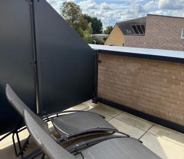 Hatfield Casa | Luxurious 3 Bed & 2 Bath Hatfield House with balcony