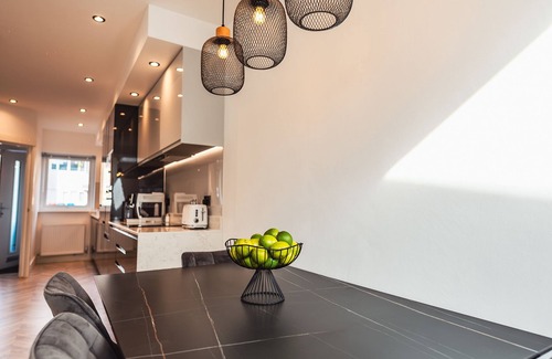 Manchester Casa | Luxurious 3-Bedroom Oasis Manchester