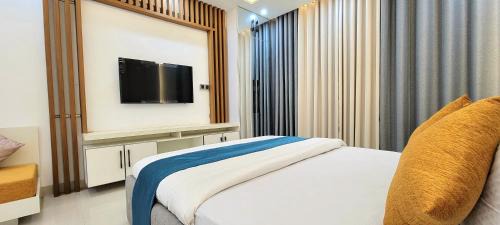Uttara Apartamento | Luxurious 3-bhk highly secured & close to airport
