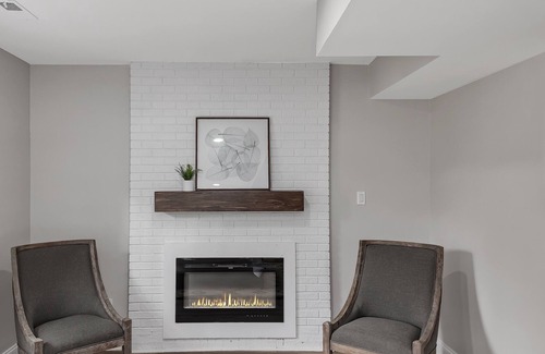 Cary Casa | Luxurious 4 bedroom, 3 full bath house
