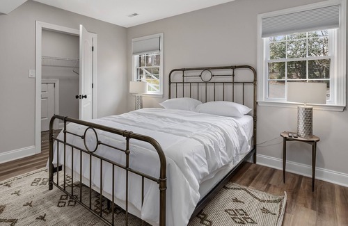 Cary Casa | Luxurious 4 bedroom, 3 full bath house