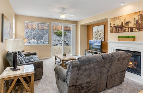 Reno Casa | Luxurious 4 Bedroom House