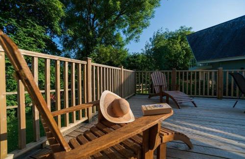 St Austell Casa | Luxurious 4 Bedroom New England Style Villa - Trewhiddle V11