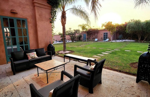 El Aggada Villa | Villa de lujo Jardín privado y piscina sin vecinos Ama de llaves y servicios