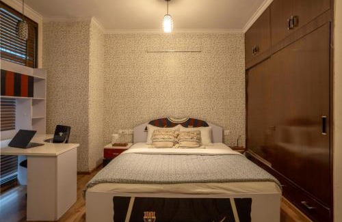 DLF Phase 3 Casa | Luxurious 4 BHK with Mini Movie Theatre in Gurgaon