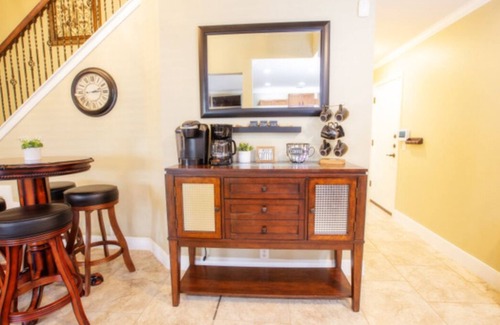 Medina Valley Casa | Luxurious 4bdrm/13 guest home near Lackland AFB BMT/SeaWorld/Downtown
