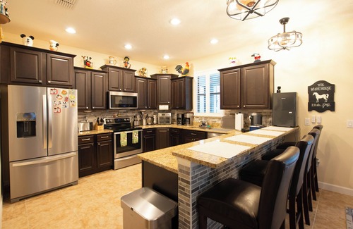 Davenport Casa | Luxurious 5 bedroom 5 full bathroom Villa, Best Location, Immaculately Clean !