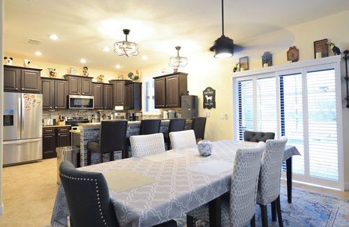 Davenport Casa | Luxurious 5 bedroom 5 full bathroom Villa, Best Location, Immaculately Clean !