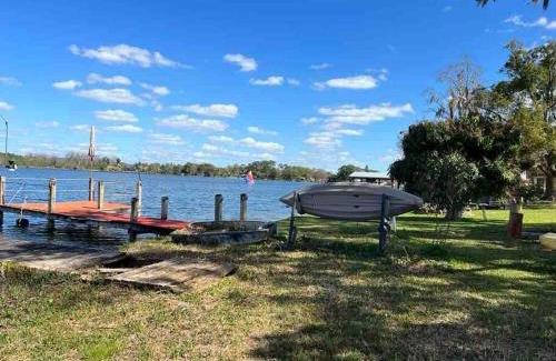 Southwest Orlando Casa | Luxurious 5 bedroom lake house 3min from Universal