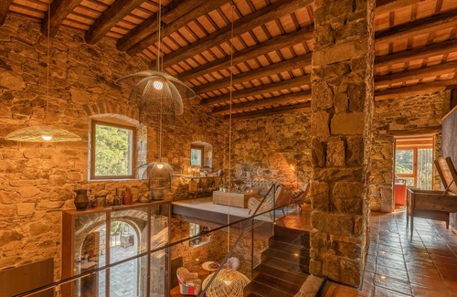 San Daniel Casa | Lujosa villa de 7 habitaciones con jardín y piscina en Girona