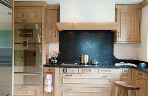 Zweisimmen Nr Gstaad Apartamento | Luxurious Alpine Flat With Hotel Amenities