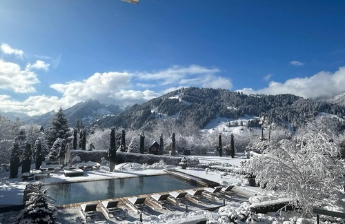Zweisimmen Nr Gstaad Apartamento | Luxurious Alpine Flat With Hotel Amenities