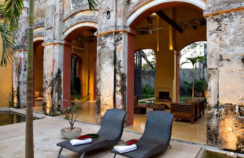 Acanceh Villa | Luxurious & Historic Private Hacienda near Mérida
